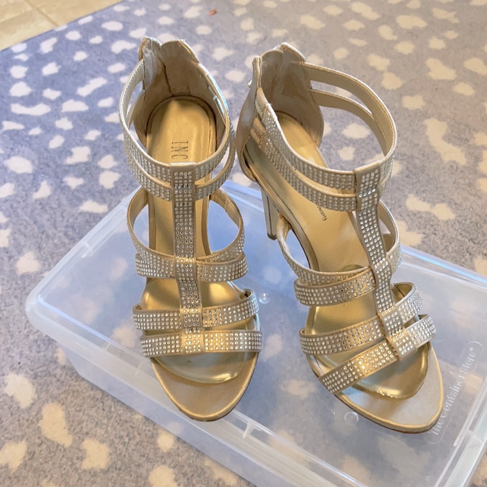 INC Renata gold heels with crystal details 5.5